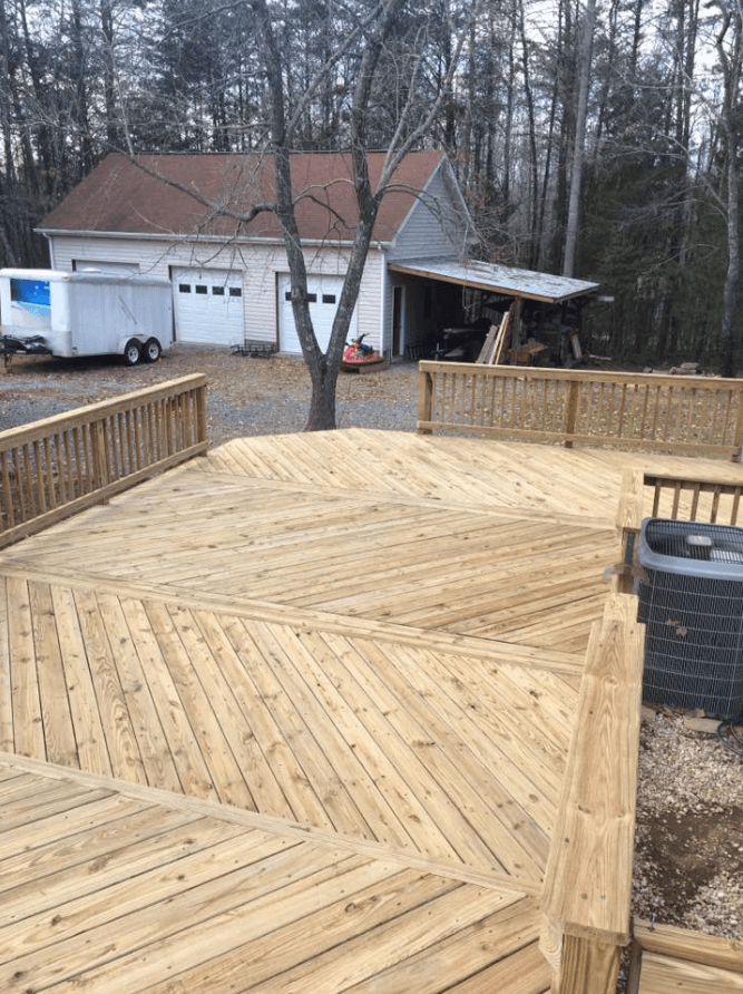 Wooden Veranda After Power Washing – Kents Store, VA – Central Virginia Power Washing