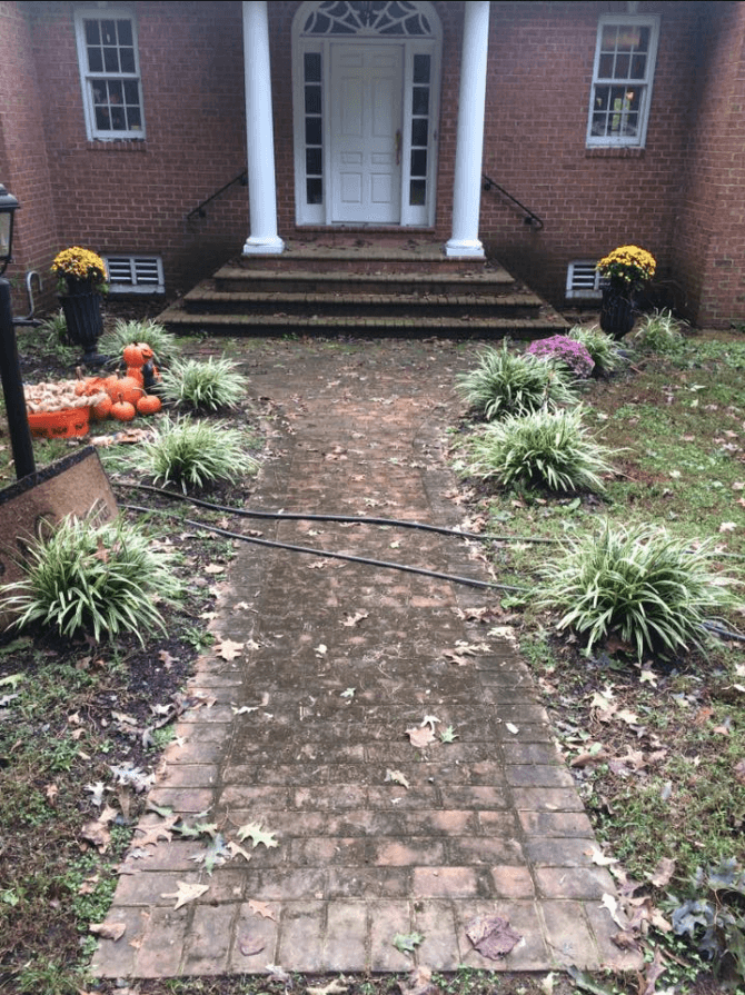 Muddy Pavement – Kents Store, VA – Central Virginia Power Washing