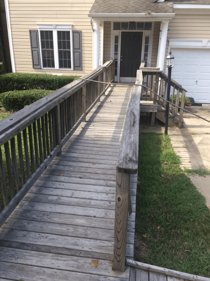 Wooden Bridge Before Power Washing – Kents Store, VA – Central Virginia Power Washing