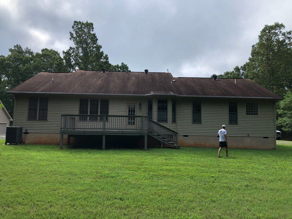 Old Roof — Patrick Ramsey in  Kents Store, VA