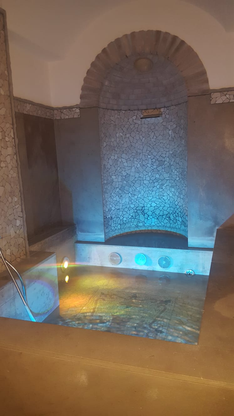 piscina per centro benessere