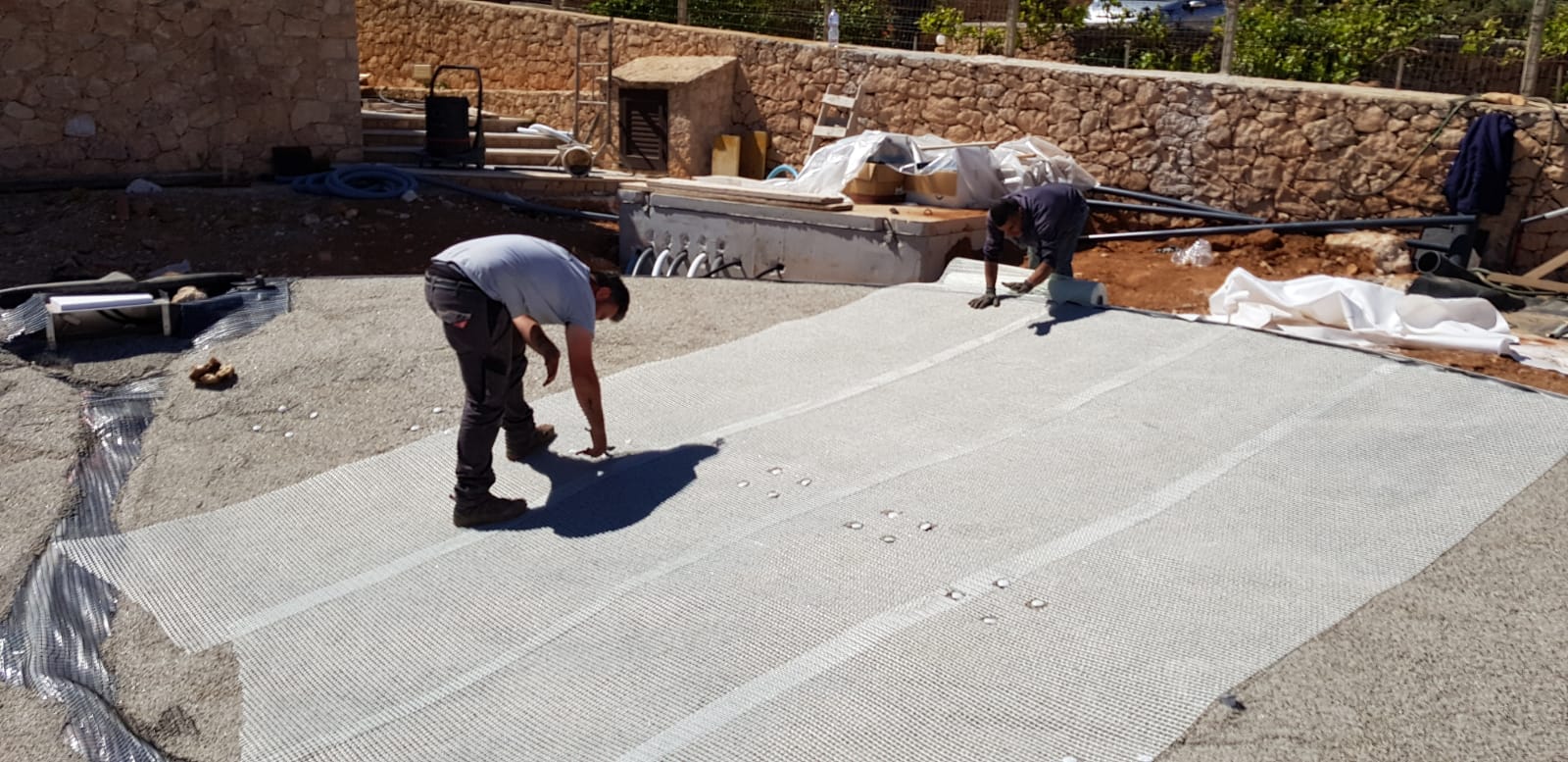 Lavori per la realizzazione di una piscina