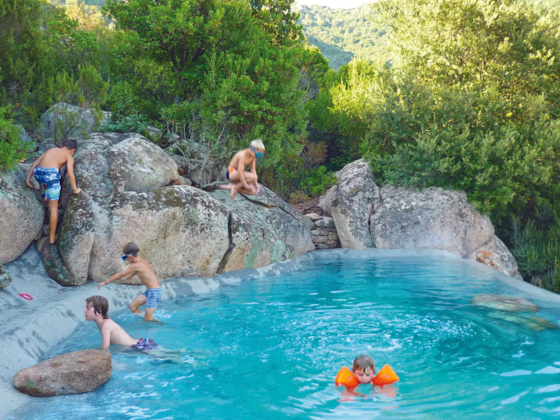 piscina all'aperto 7