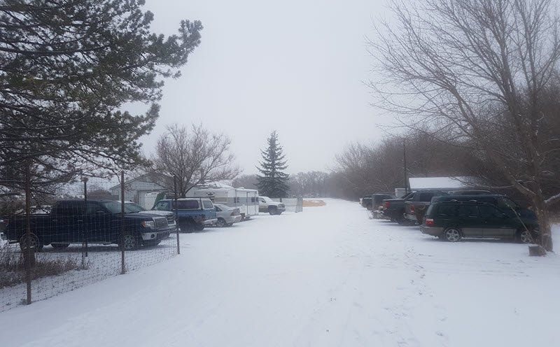 Starland Studios: Full parking area in winter.