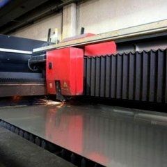 Macchinario per lavorazione metalli