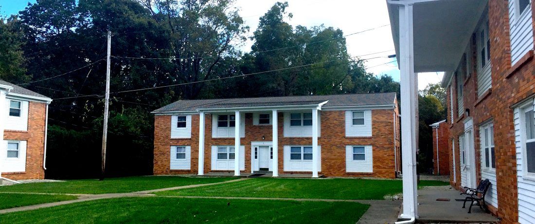 West Colonial Apartments