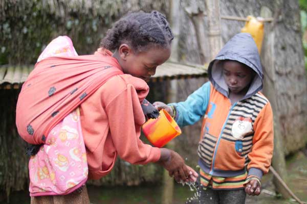 Ethiopians mother and child