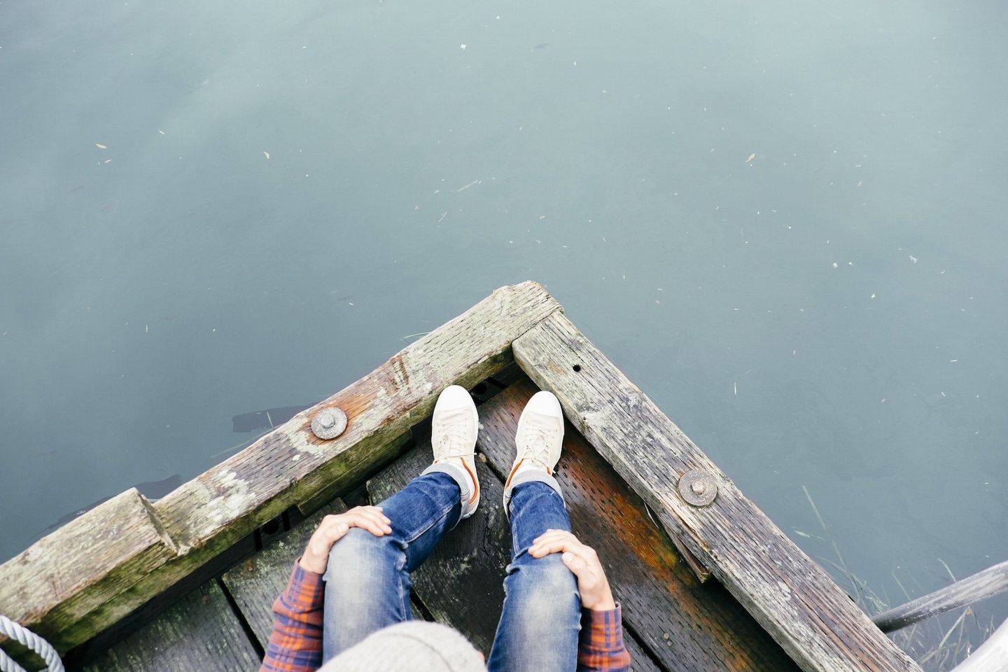 dock white shoes cremation services