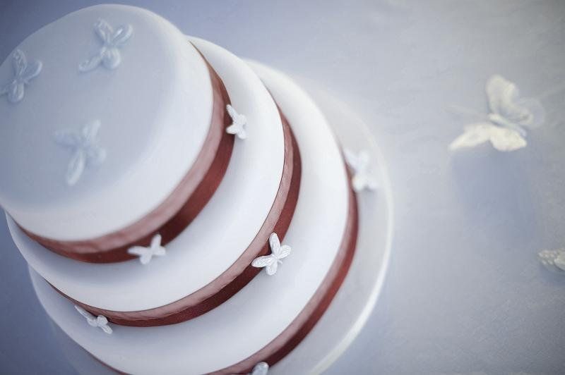 wedding cake 3-tier wedding cake before being cut