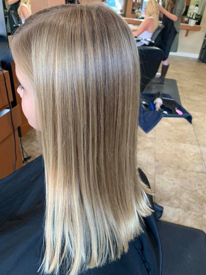 blonde hair stylilng