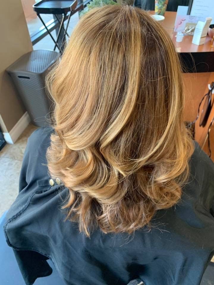honey blonde coloring