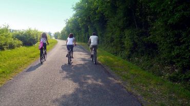 cycling-in-the-lovely-countryside