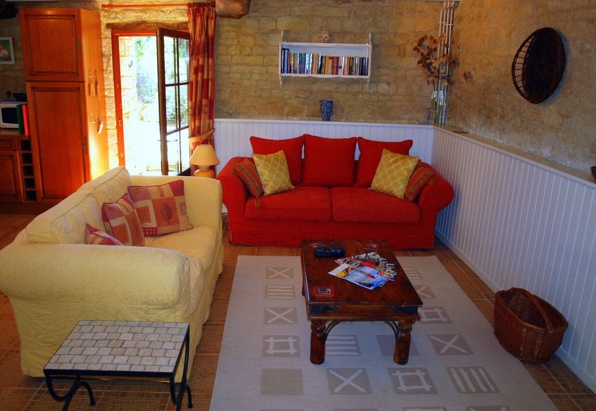 LaGrange-sitting-room