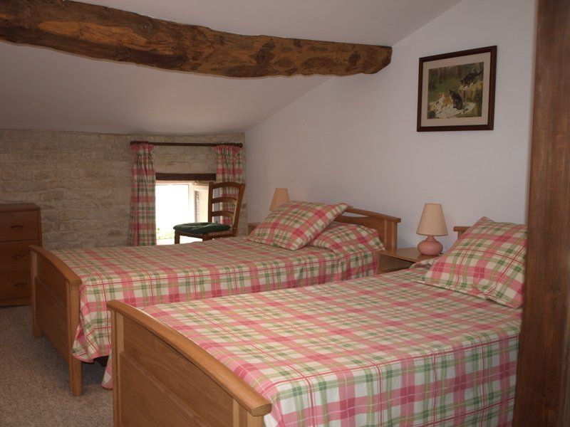 second-twin-bedroom