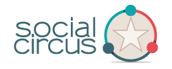 Het logo van Social Circus met turquoise tekst en een ster in een turquoise en rode cirkel.