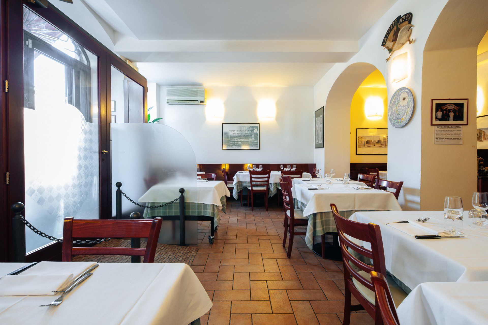 interno tavoli 2