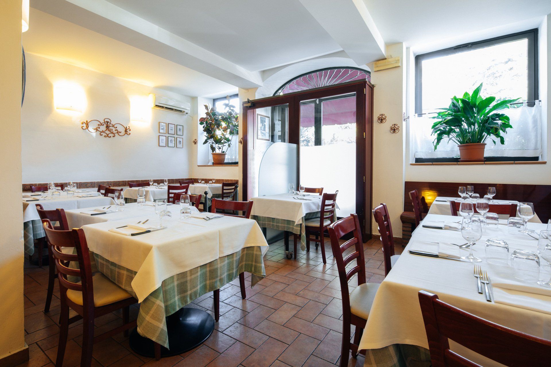 interno tavoli 3