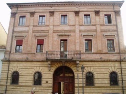 ingresso albergo storico
