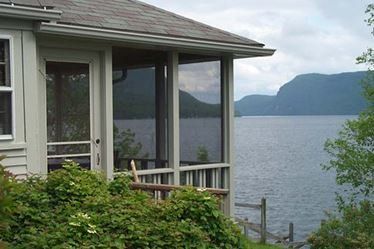 The Angler Lakefront Cottage
