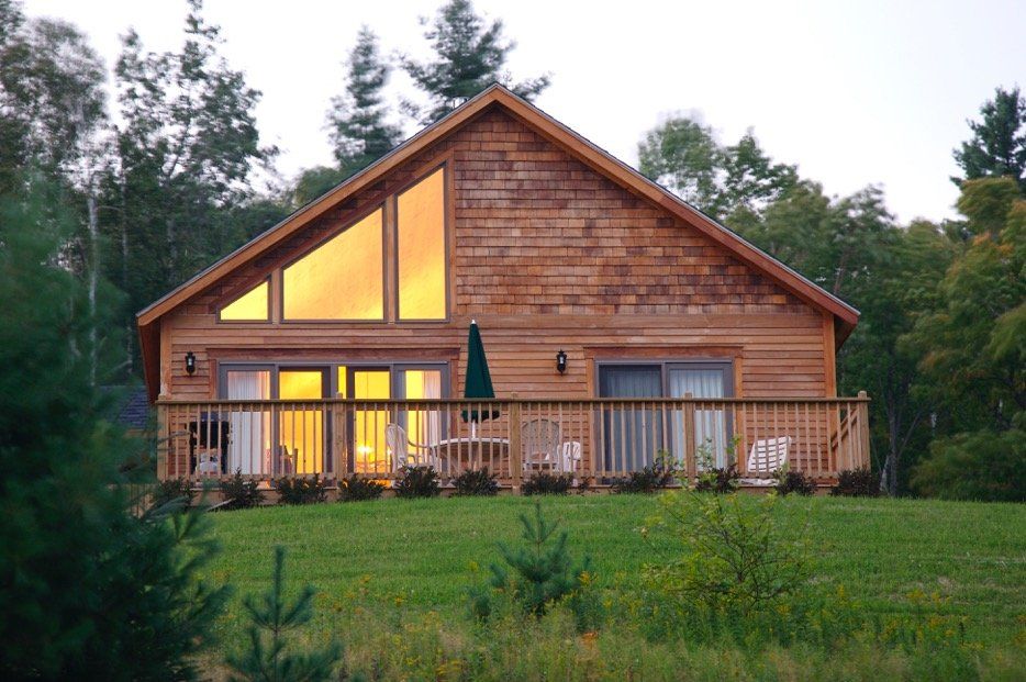 The Conley Lakeview Cottage vacation rental on Lake Willoughby in VT