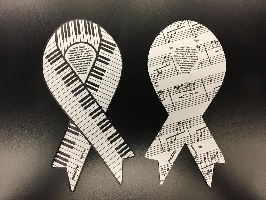 image-1476024-music_score_and_keyboard_ribbions.jpg image-1476024-music_score_and_keyboard_ribbions.jpg