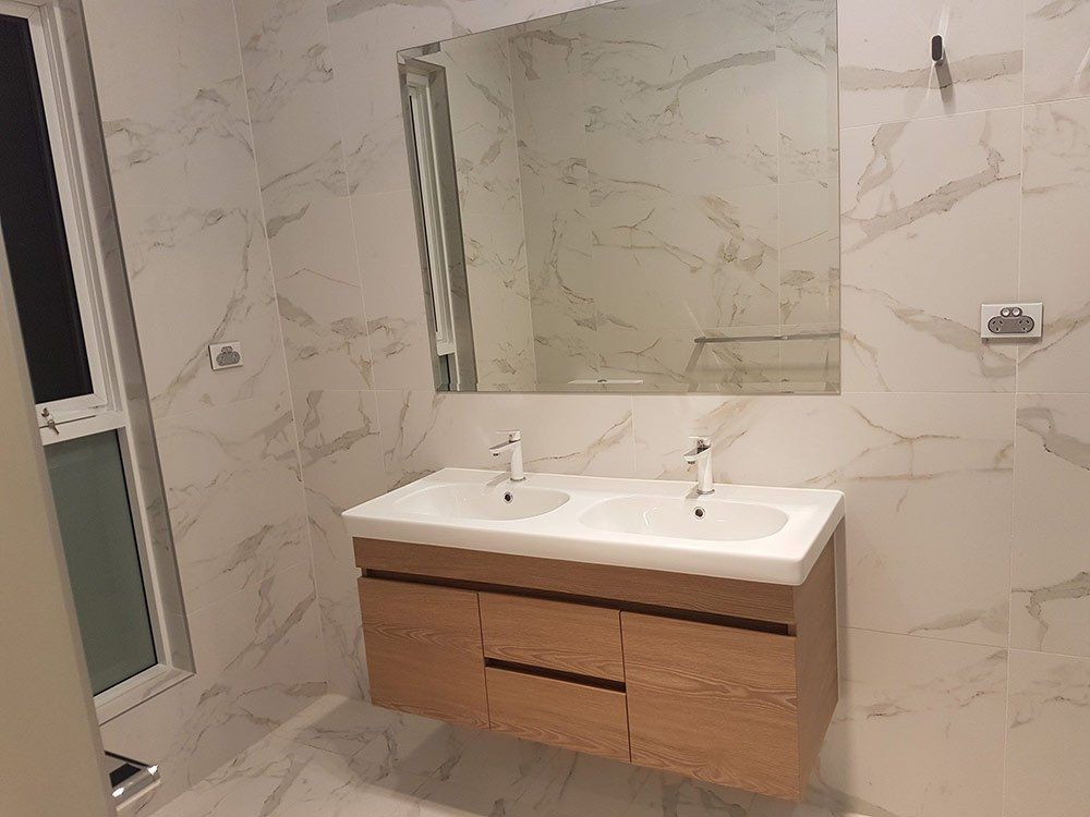 clean bathroom sink