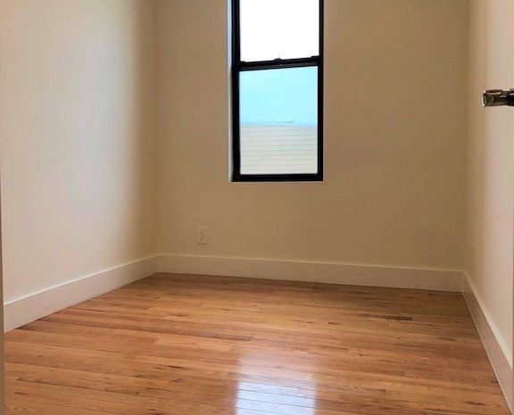 211 Nassau Ave Brooklyn Interior Photo