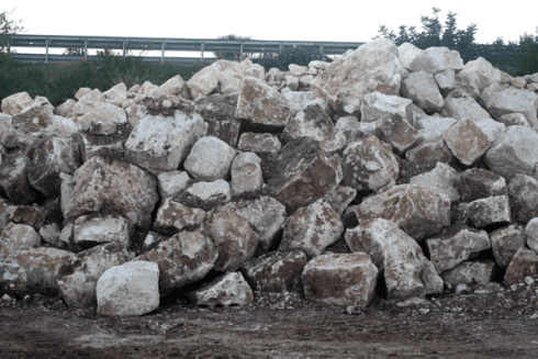 Demolizione muro