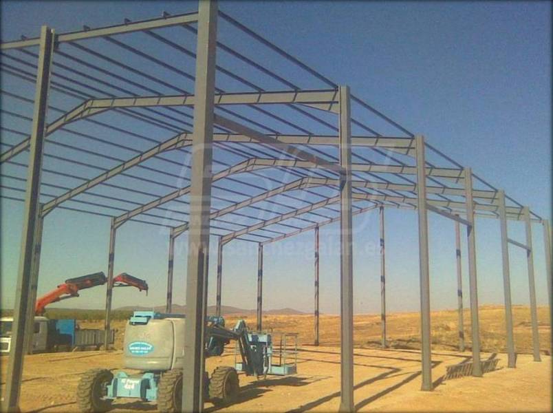 Estructura metálica nave ganadera