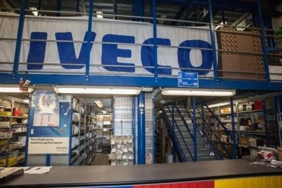 Insegna Iveco