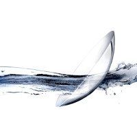 lenti a contatto e liquidi