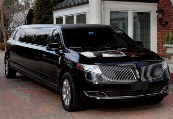 Lincoln MKT Limo