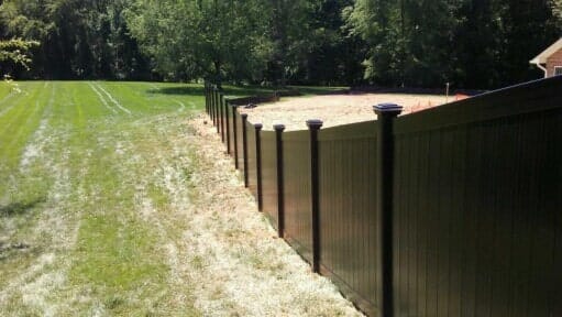 Vinyl fence — Fencing in Williamsport, MD Vinyl fence — Fencing in Williamsport, MD