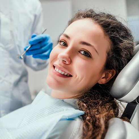 Woman Smiling — Huntsville, AL — Inspiring Smiles Family Dentistry Woman Smiling — Huntsville, AL — Inspiring Smiles Family Dentistry