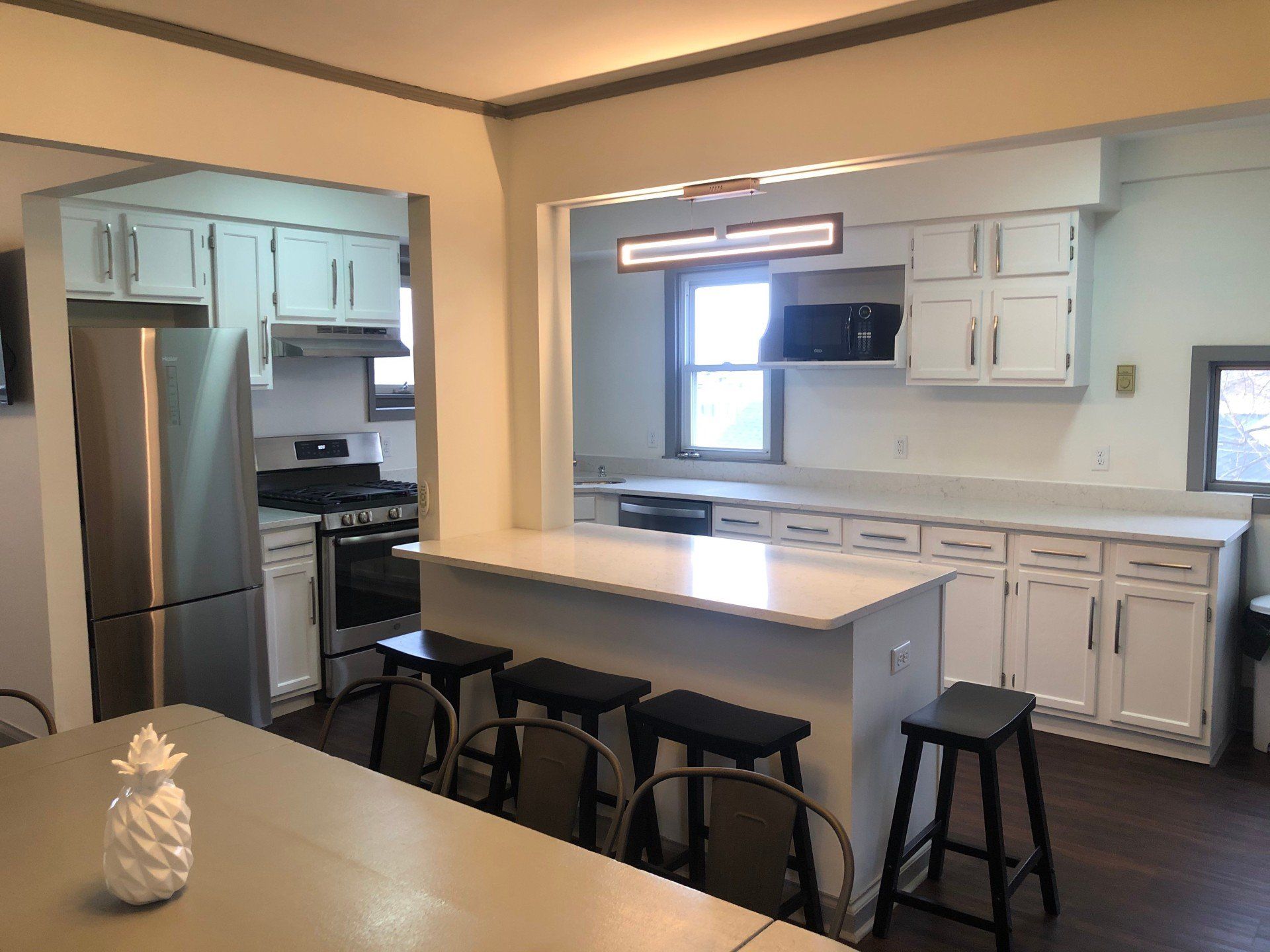 306 Bryant Ave 8 Bed