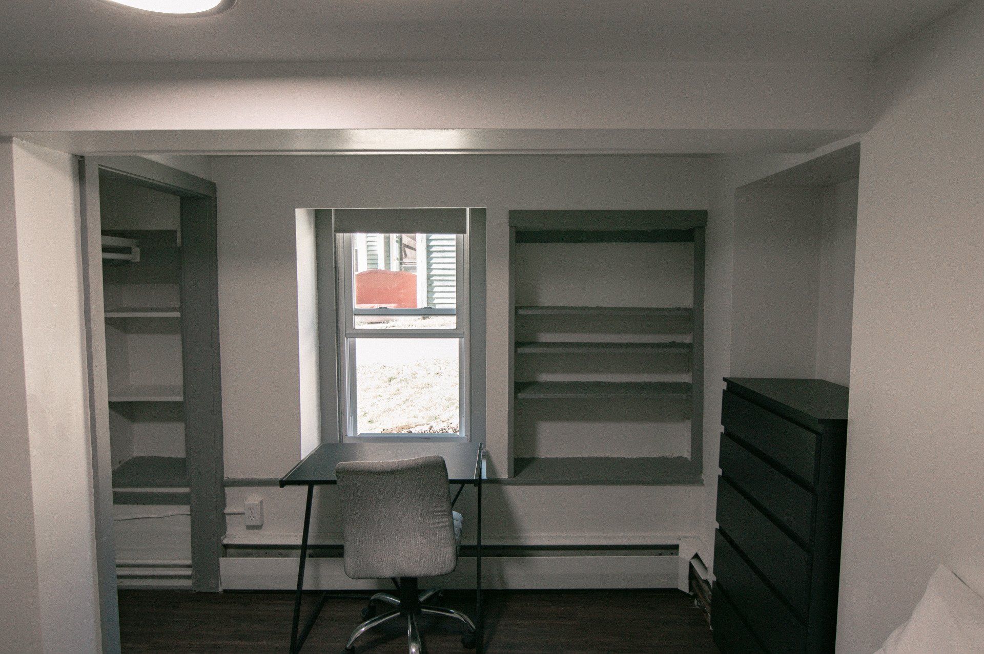 110-4 Stewart Ave Bedroom