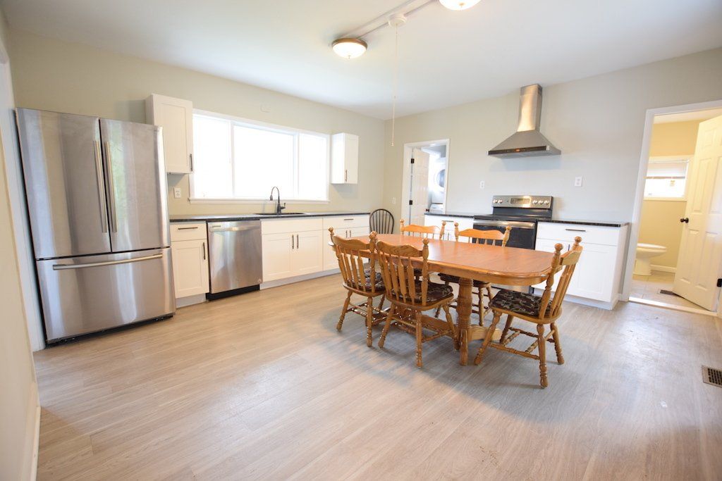 607 S. Aurora Kitchen
