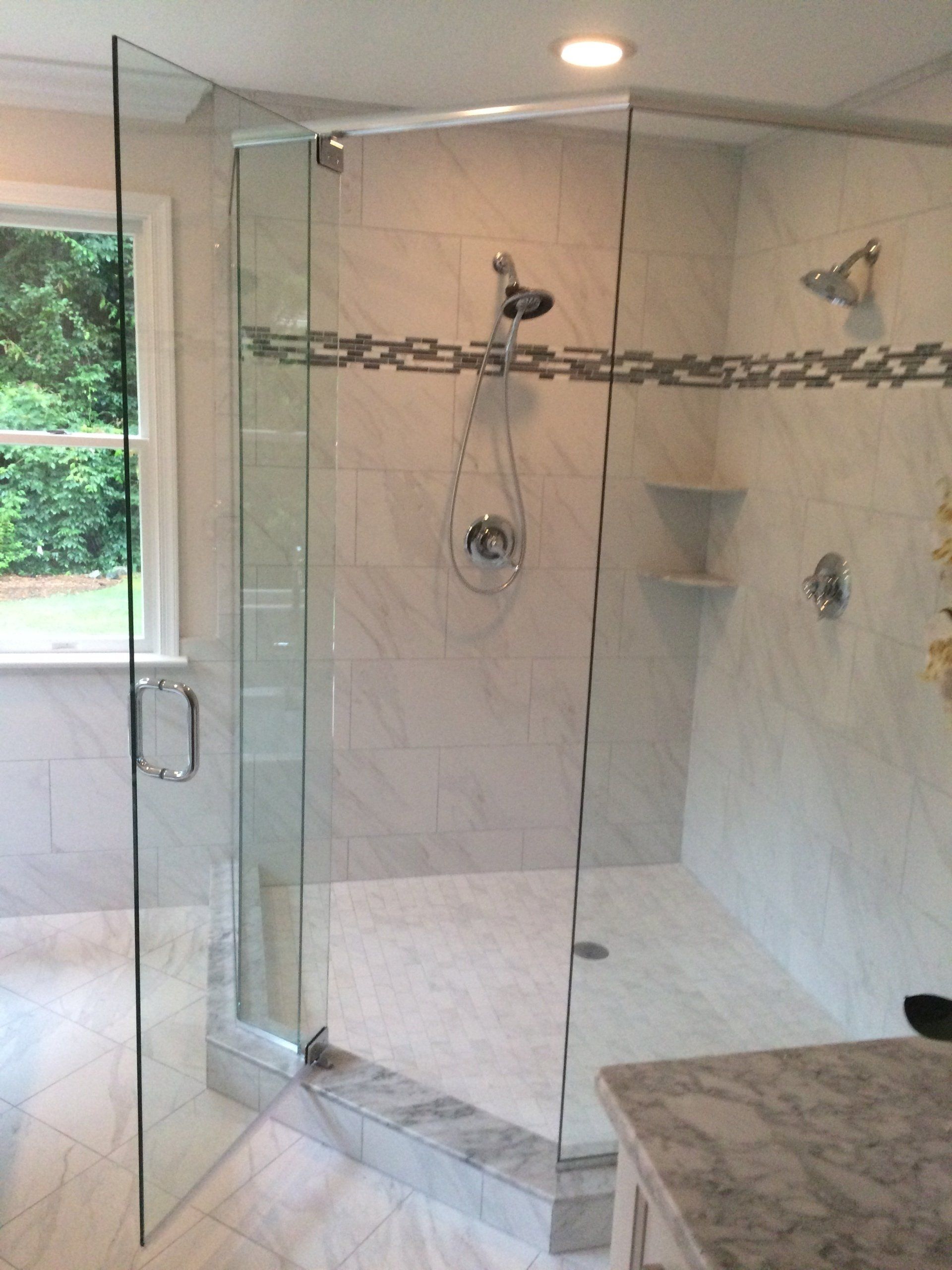 Neo Angle Frameless with Header