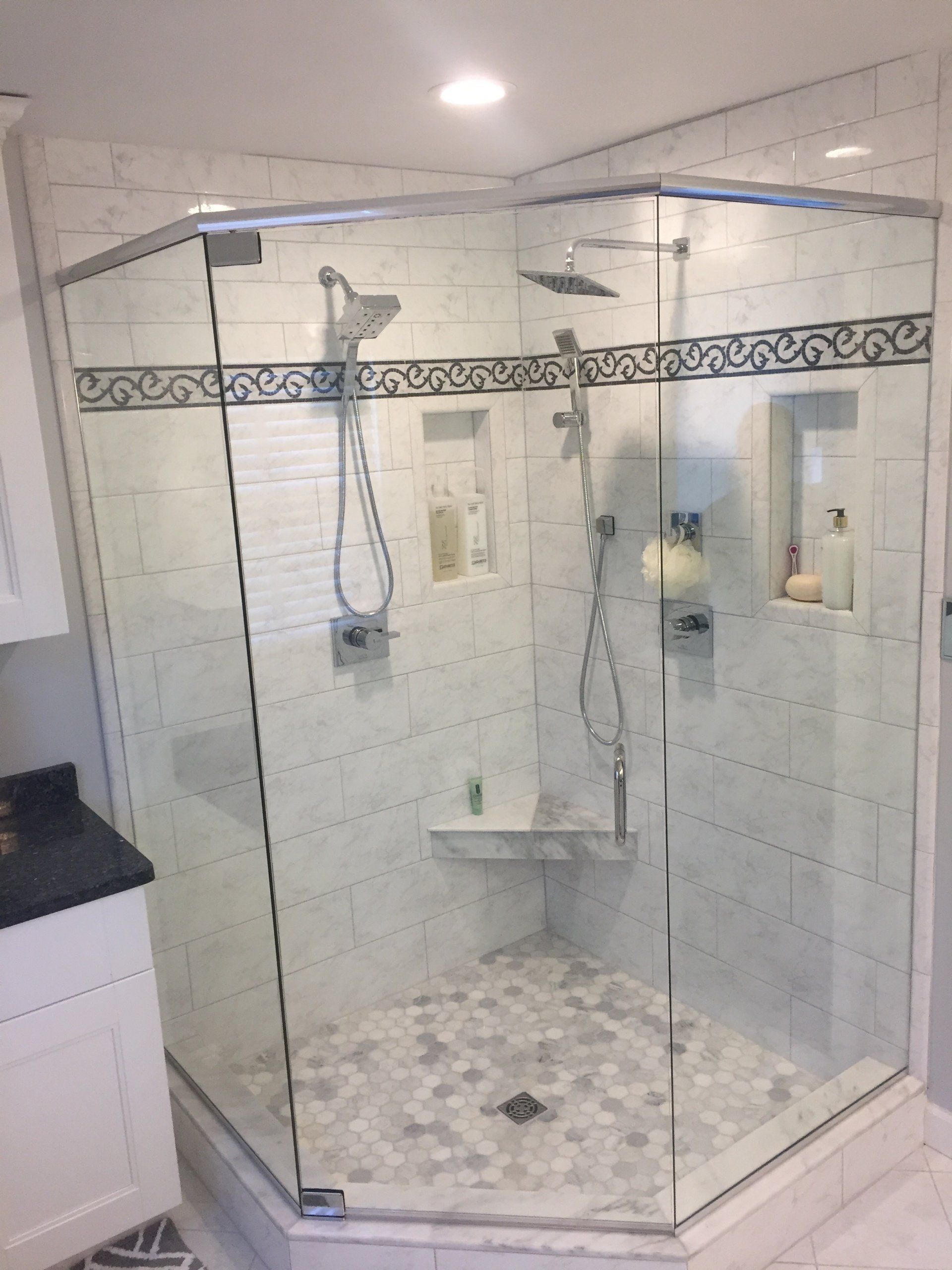 Neo Angle Frameless with Header