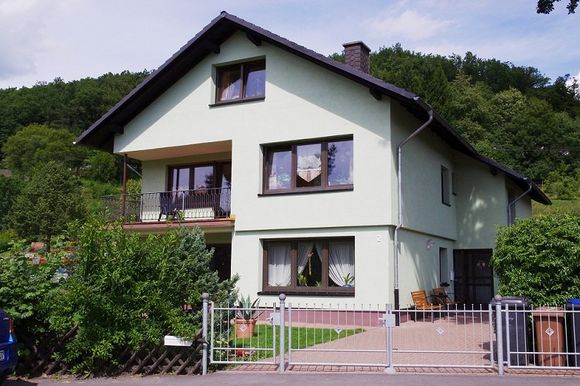 Bild: Haus Antje EG, 1 OG und 2 OG von vorne.