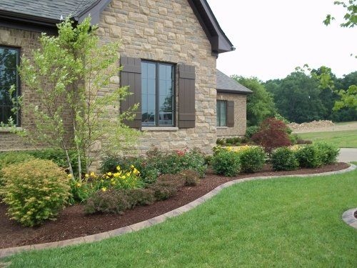Landscape curbing in slate stone in louisville