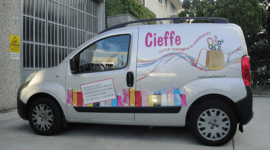 furgone con decorazione personalizzata