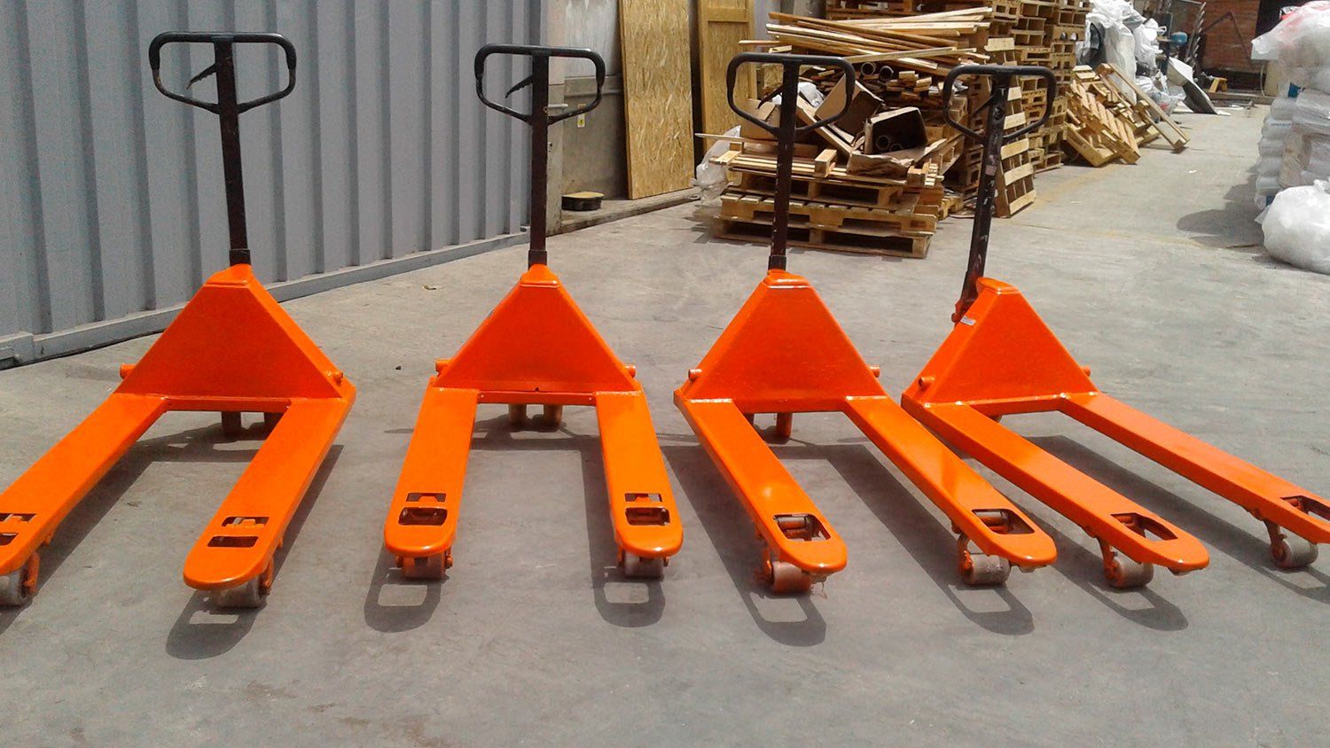 Multiservicios Gamor S.A.C. - Venta y alquiler de carretillas hidráulicas