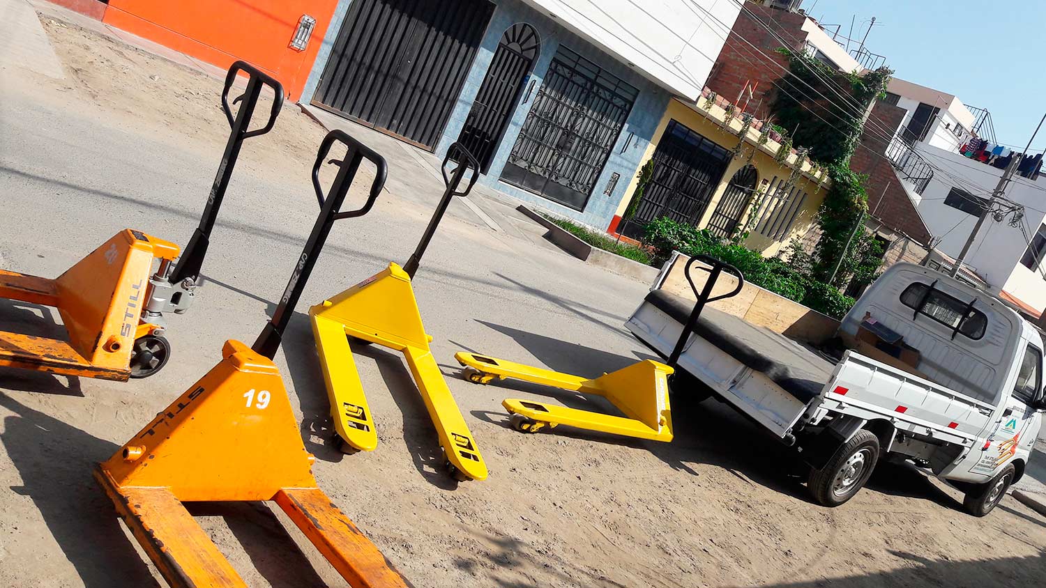 Multiservicios Gamor S.A.C. - Venta y alquiler de carretillas hidráulicas