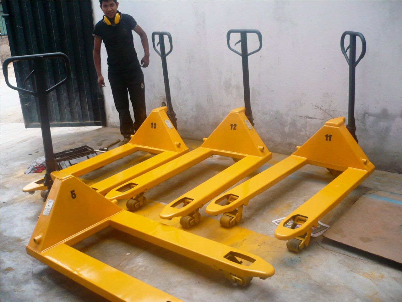 Multiservicios Gamor S.A.C. - Venta y alquiler de carretillas hidráulicas