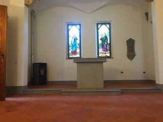 Altare e finestre
