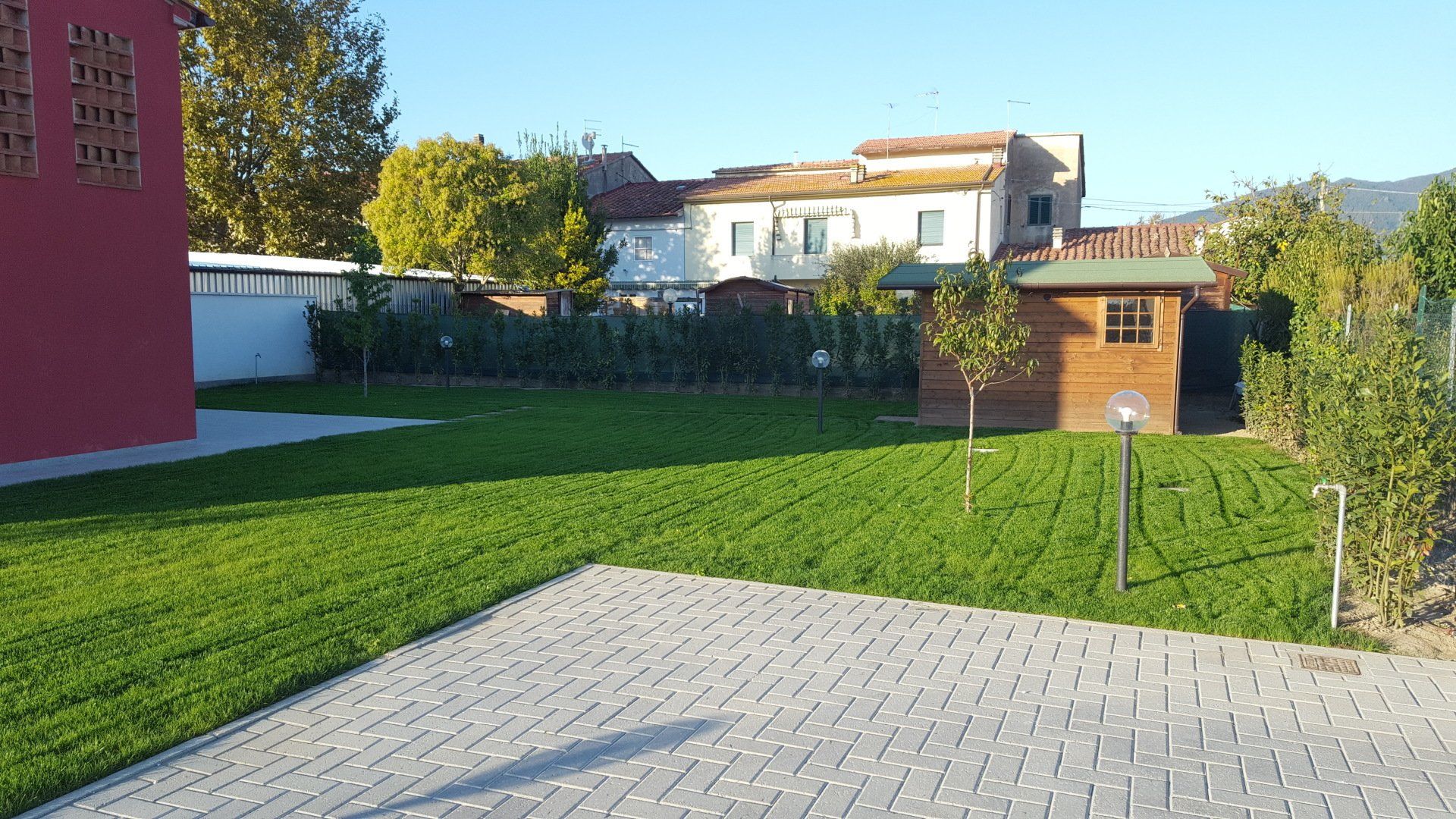 villa con giardino