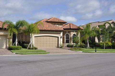Modern Residential House — Naples, FL — Cunningham Insurance Agency Modern Residential House — Naples, FL — Cunningham Insurance Agency