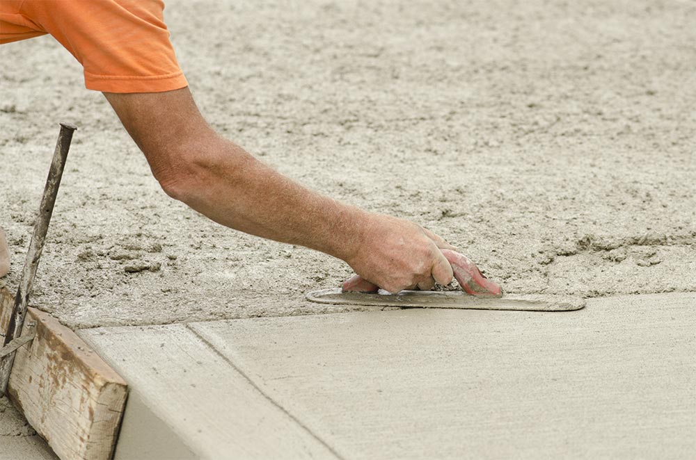 Bundaberg Concreter Working On A Concrete Path