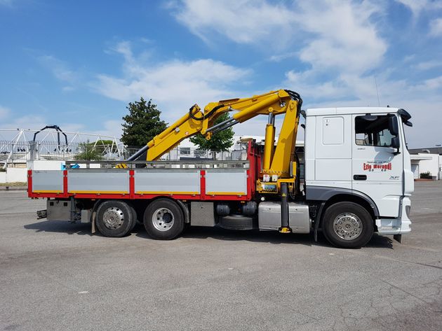 camion su autostrada